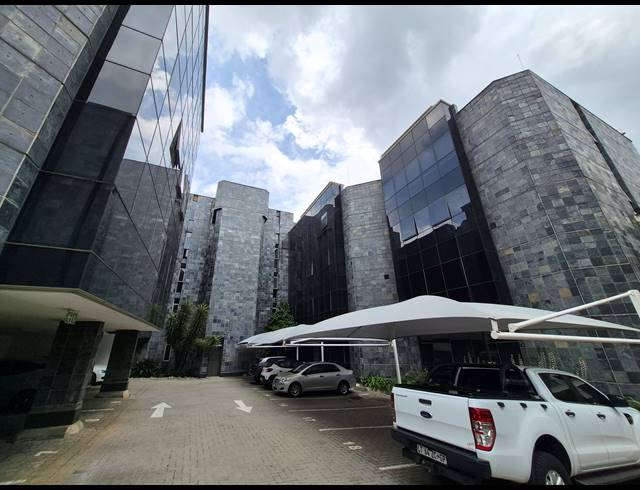 375M² OFFICE TO LET IN BEDFORDVIEW